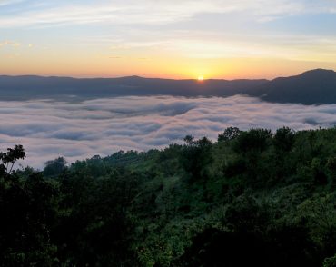ngorongoro-crater-safari